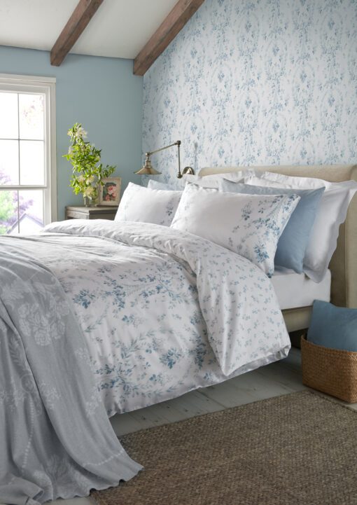 Marabeau blomstrete sengesett i blått og hvitt